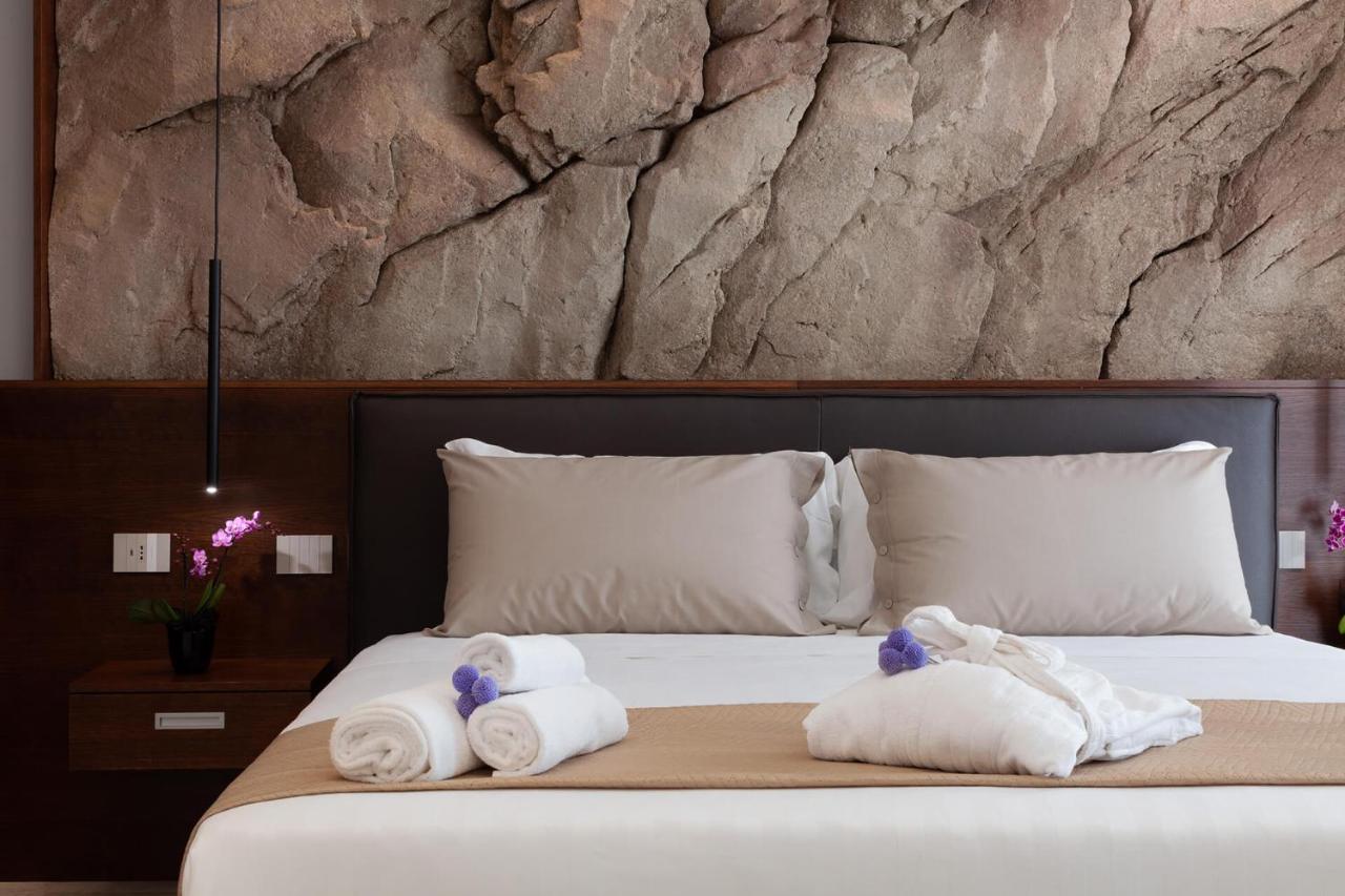 Palazzo Ferrucci Luxury Suites 卡利亚里 外观 照片