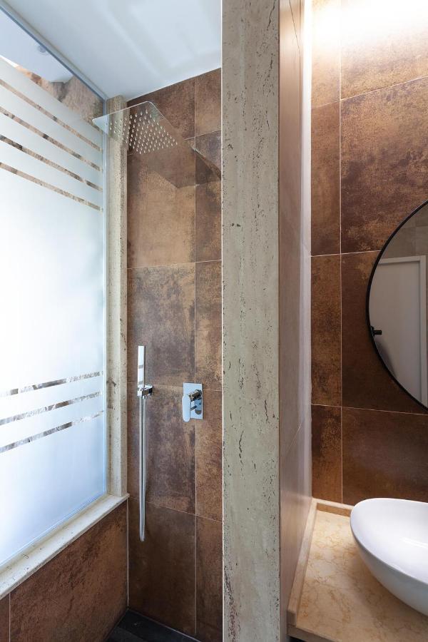 Palazzo Ferrucci Luxury Suites 卡利亚里 外观 照片