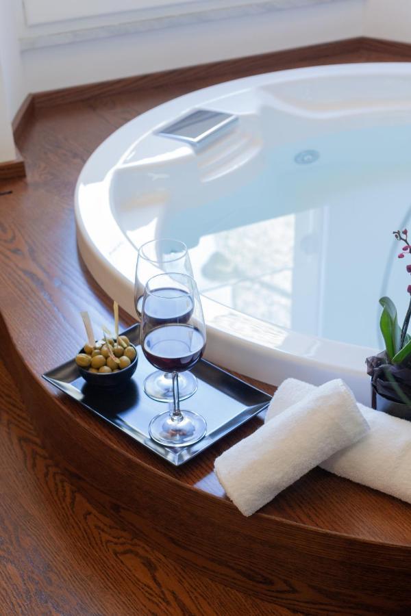 Palazzo Ferrucci Luxury Suites 卡利亚里 外观 照片